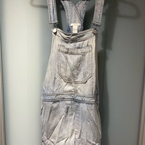 H&M Light Wash Denim Overalls